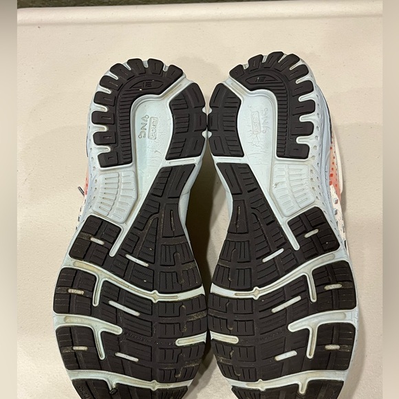 Brooks Adrenaline 21 White Blue Orange Running Shoes Sneakers Womens Size 10B - Picture 7 of 9